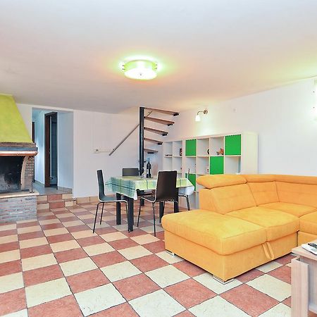 Apartments Dragica 929 파자나 외부 사진