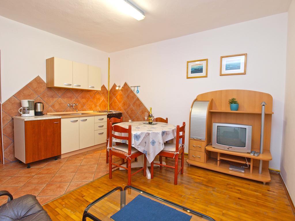 Apartments Dragica 929 파자나 외부 사진
