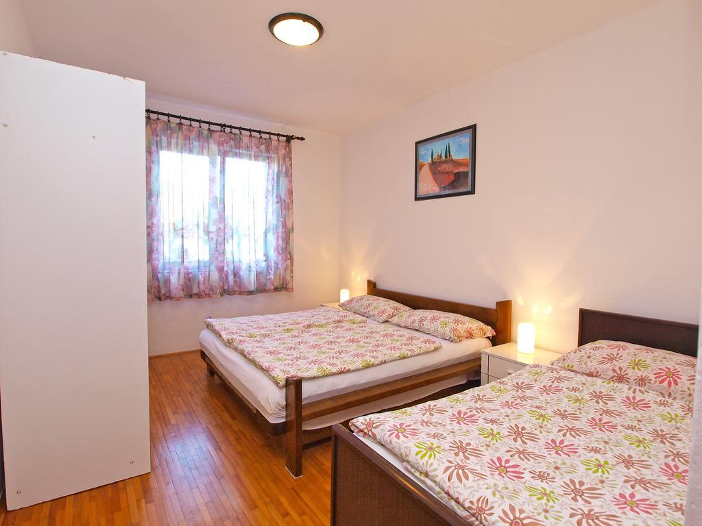 Apartments Dragica 929 파자나 외부 사진
